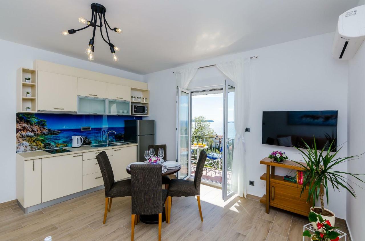 Apartments Knego 믈리니 외부 사진